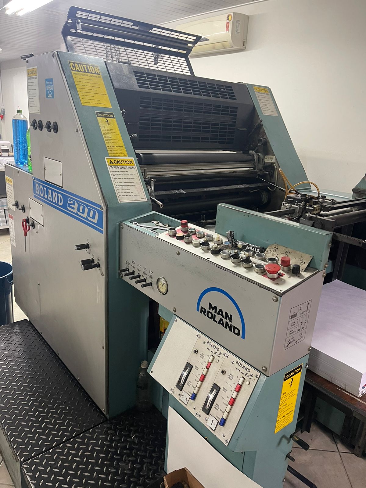 Off-set Roland 200 Bicolor